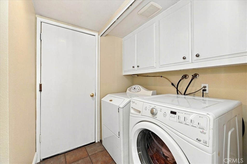 4566 Dunhill Court Property Photo 25