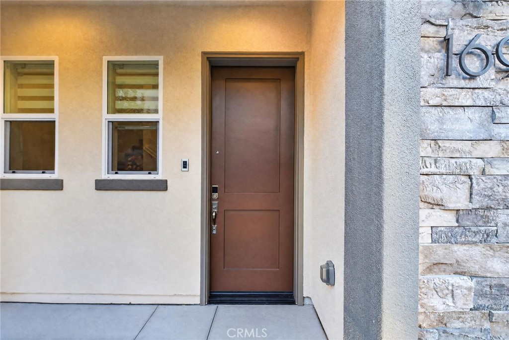 169 Hideaway Loop Property Photo 4