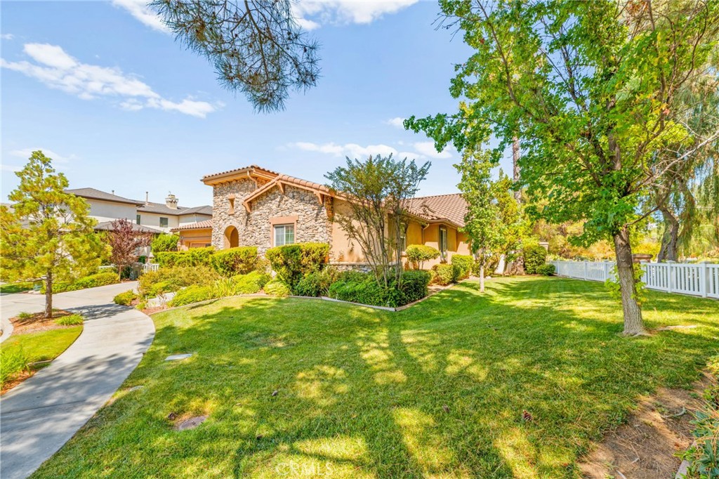 39894 Camden Court Property Photo 1