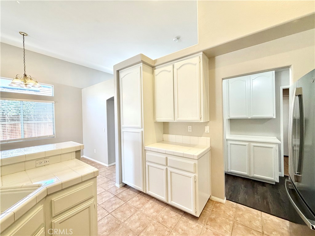 27071 School Park Drive Property Photo 11