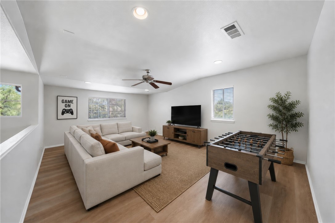 46371 Sharon Street Property Photo 17
