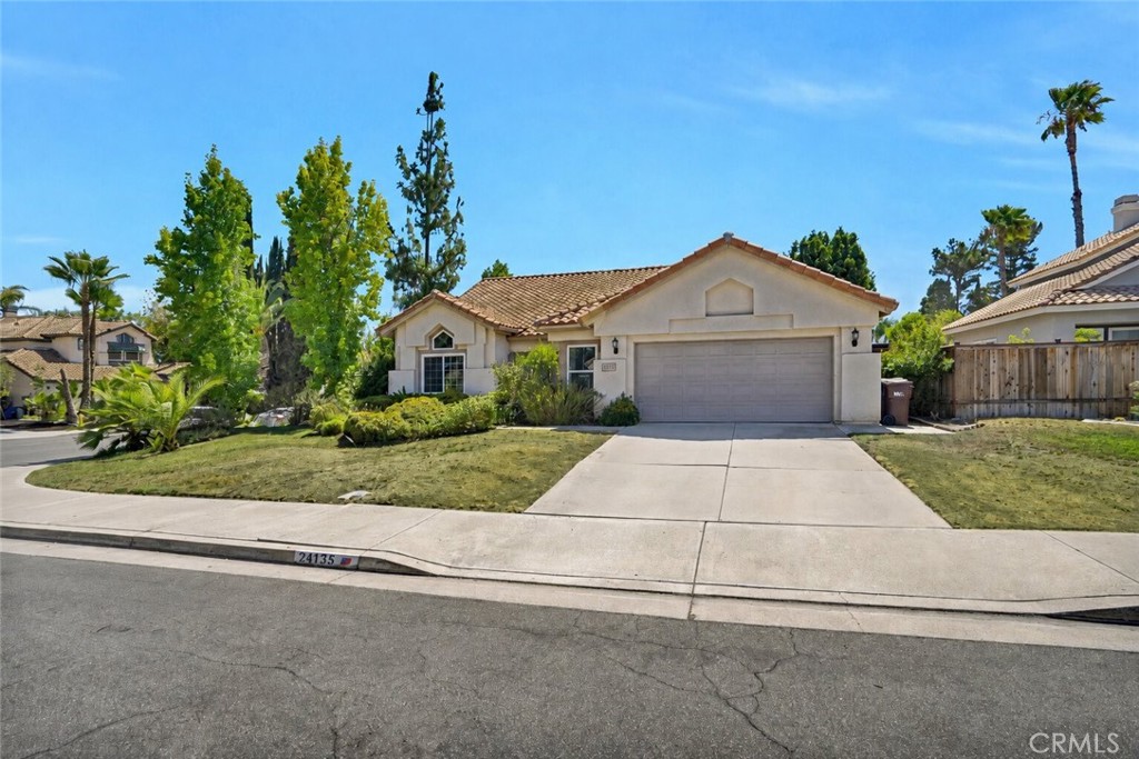 24135 Huntridge Property Photo 1