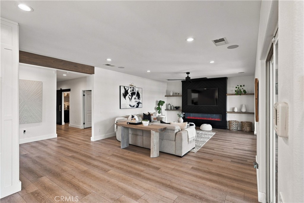 30141 Cove View Street Property Photo 17