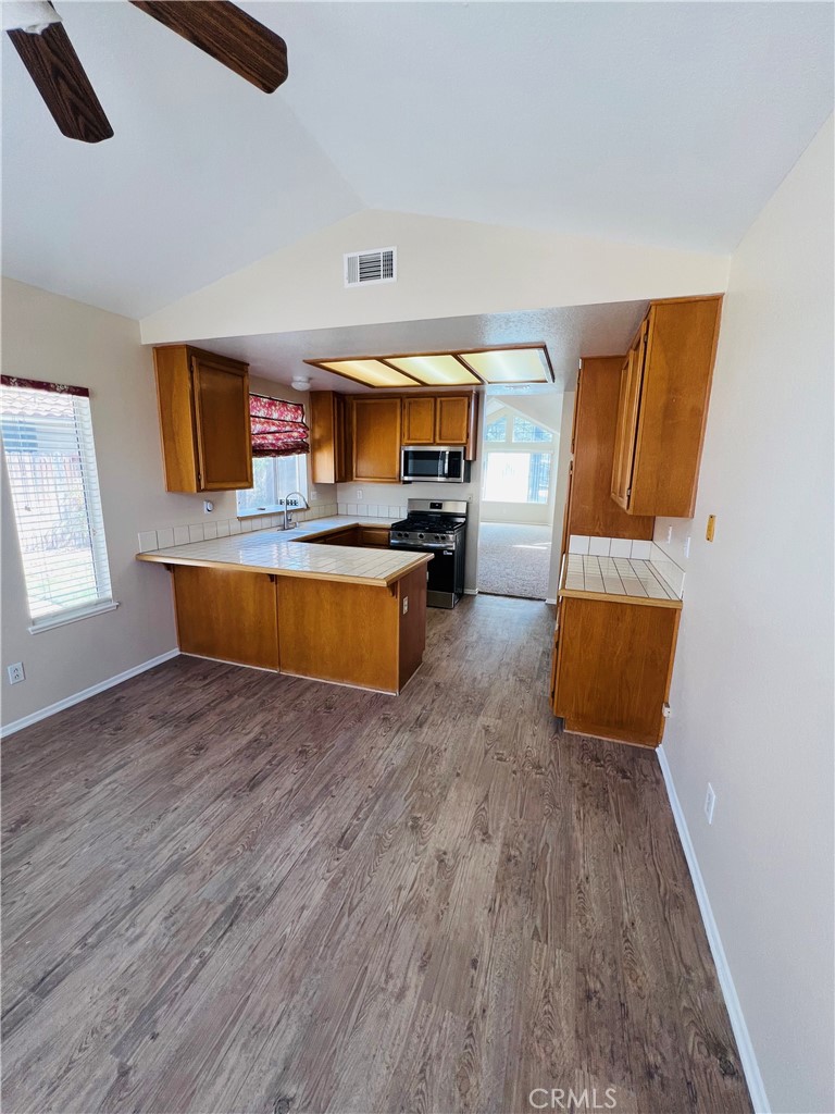 39611 Kilkare Property Photo 4