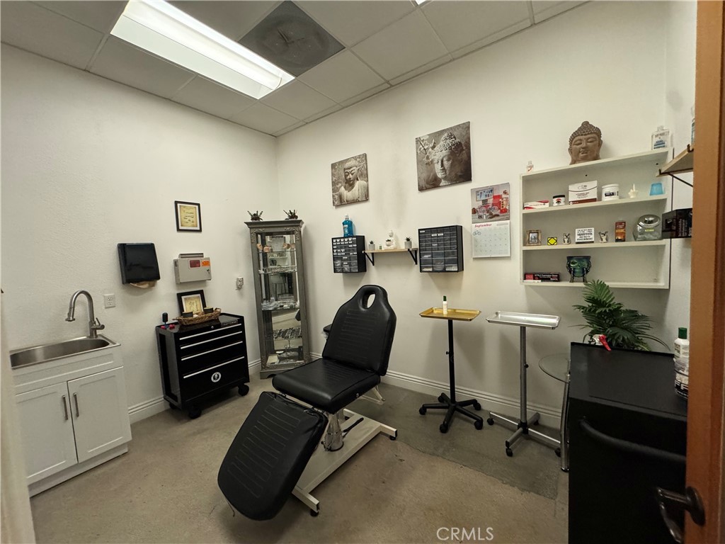 31580 Railroad Canyon Road Property Photo 4