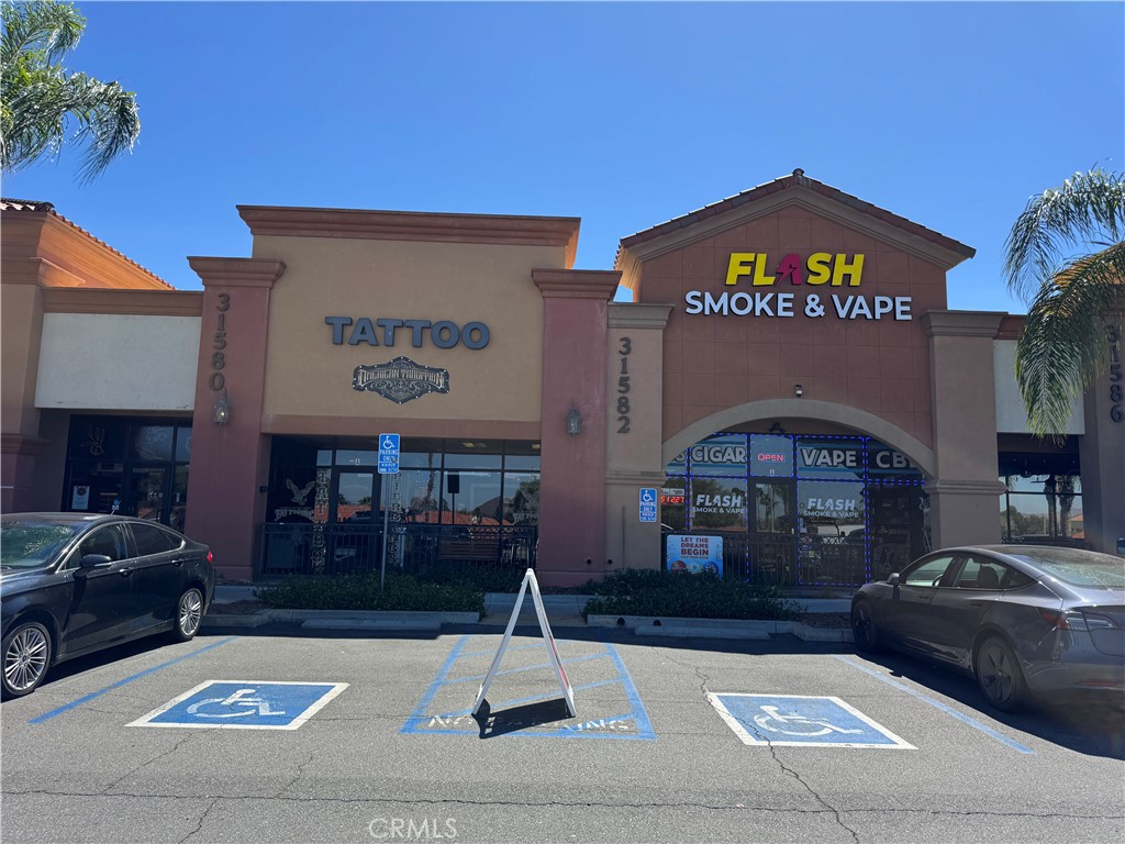 31582 Railroad Canyon Road Property Photo 2
