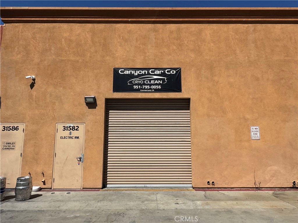 31582 Railroad Canyon Road Property Photo 5