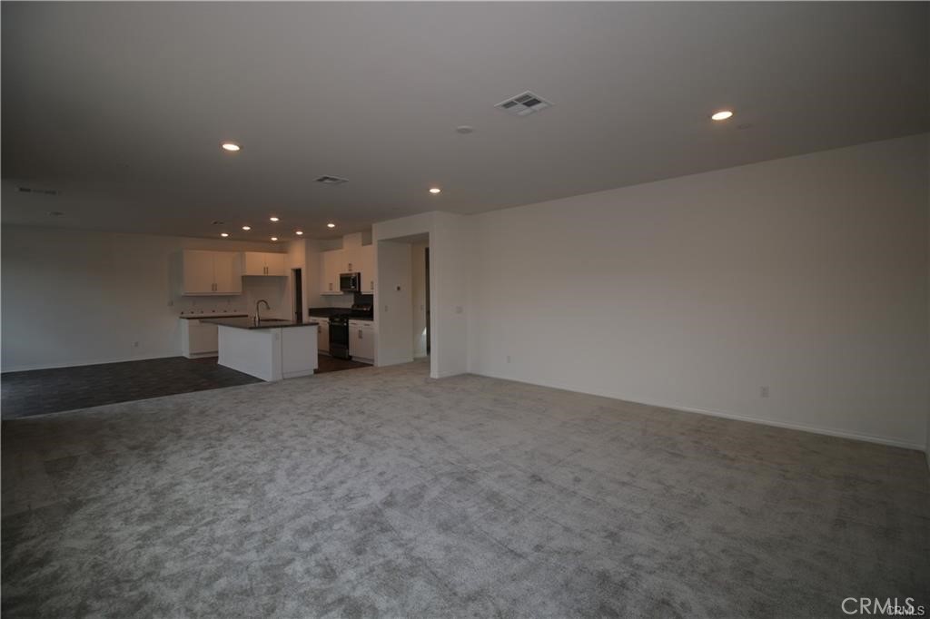 30128 Truckee Circle Property Photo 7