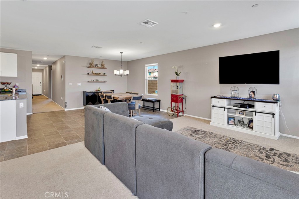 14200 Notre Dame Property Photo 14
