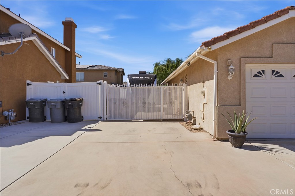 1022 Reinhart Property Photo 4