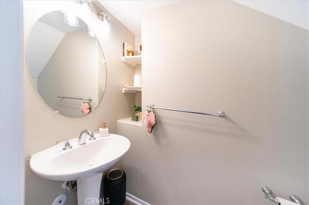 30940 Branford Property Photo 14