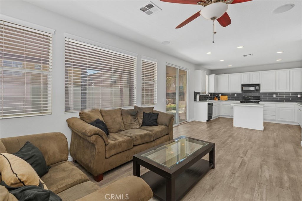 34596 Sourwood Property Photo 9