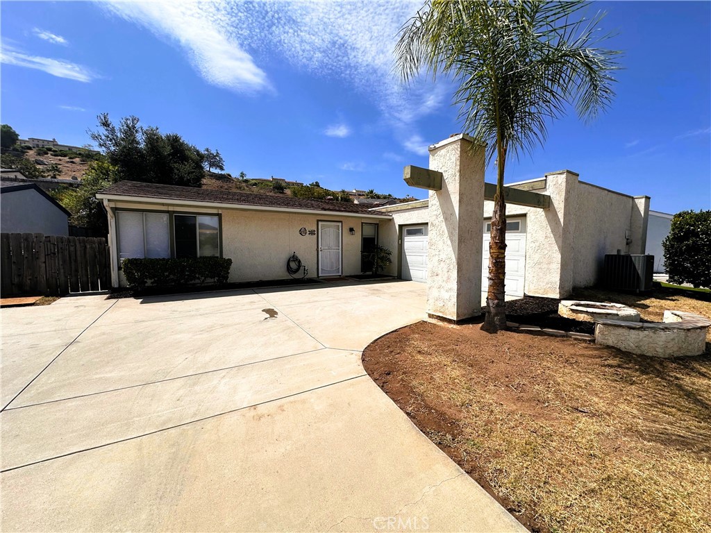 2863 Roseann Avenue Property Photo 1
