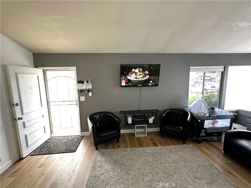 2863 Roseann Avenue Property Photo 3