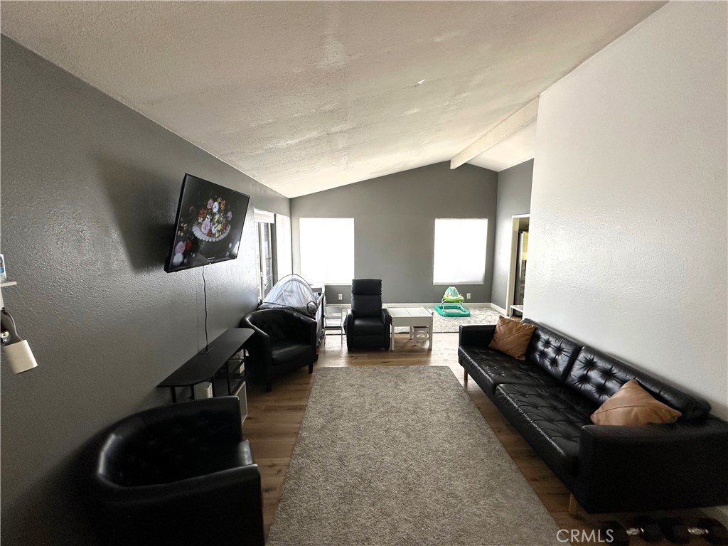 2863 Roseann Avenue Property Photo 4