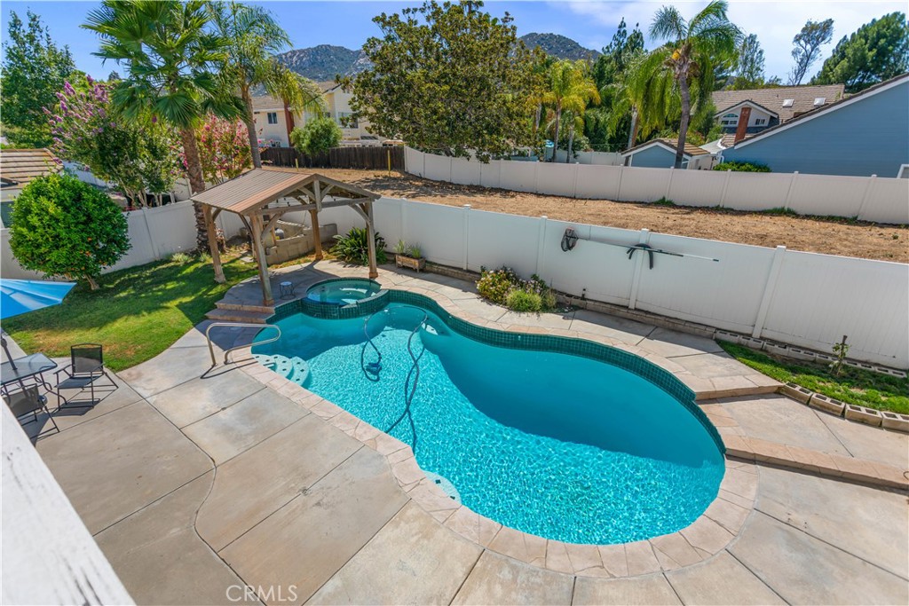 45573 Olympic Property Photo 6