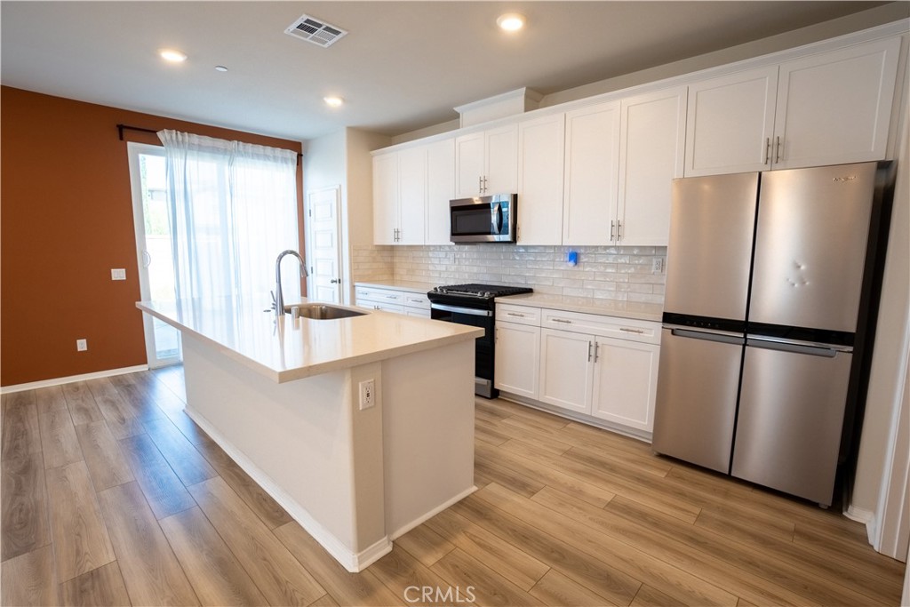 28228 Heirloom Property Photo 13