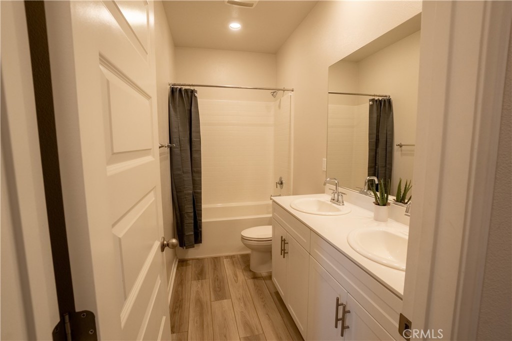 28228 Heirloom Property Photo 25
