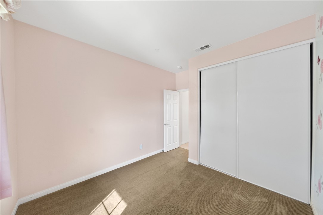 43044 Greene Circle Property Photo 18