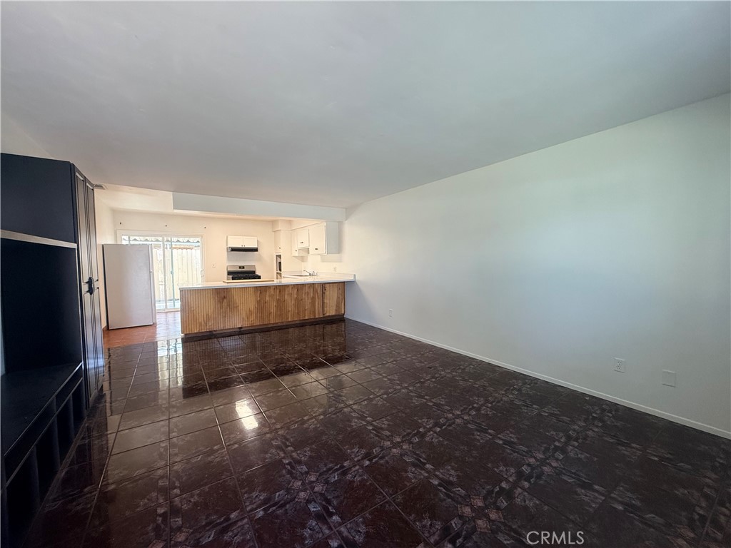1152 N West Property Photo 4