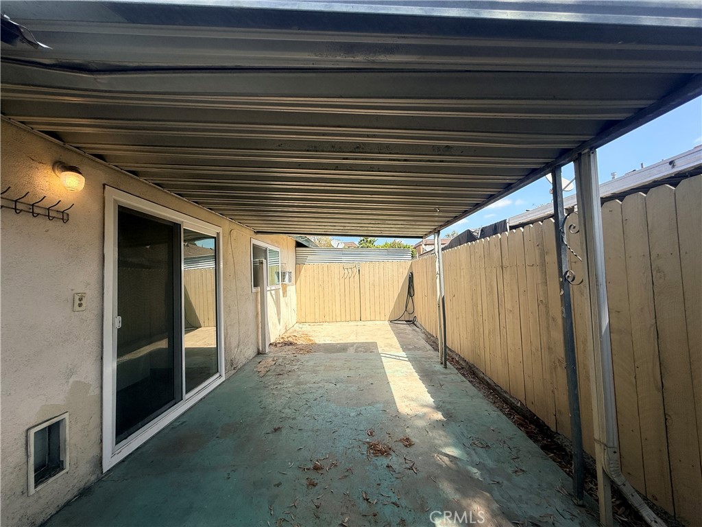 1152 N West Property Photo 10