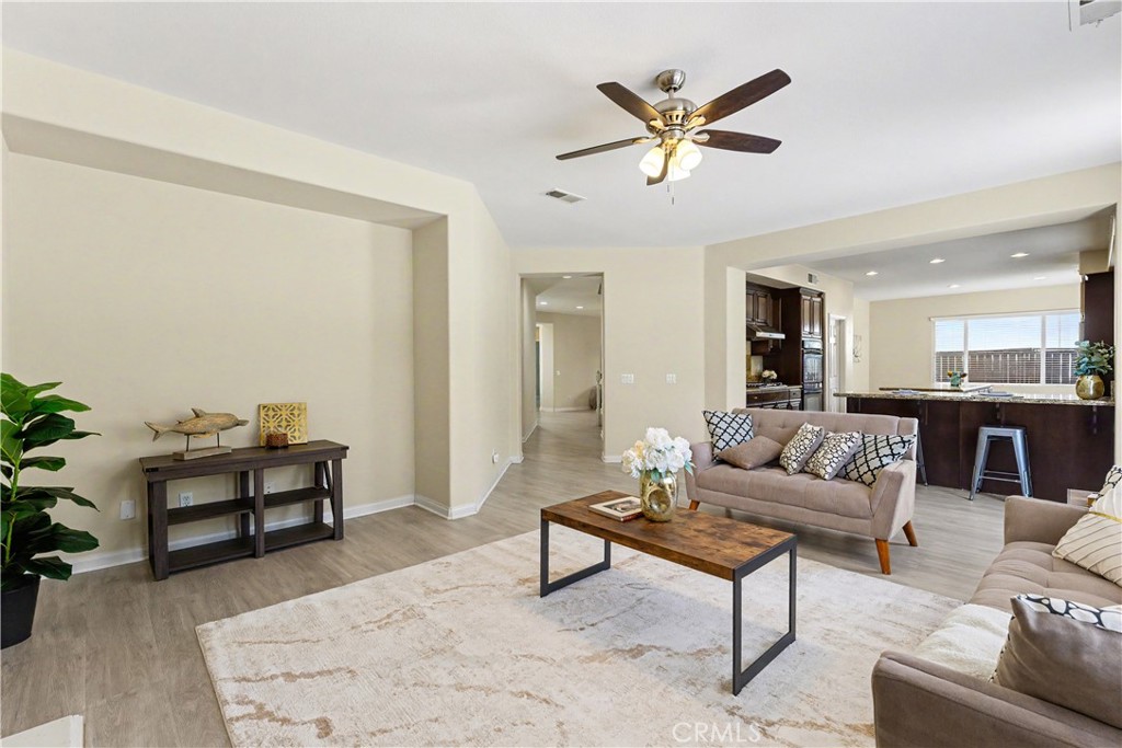 29535 Hyperion Property Photo 3