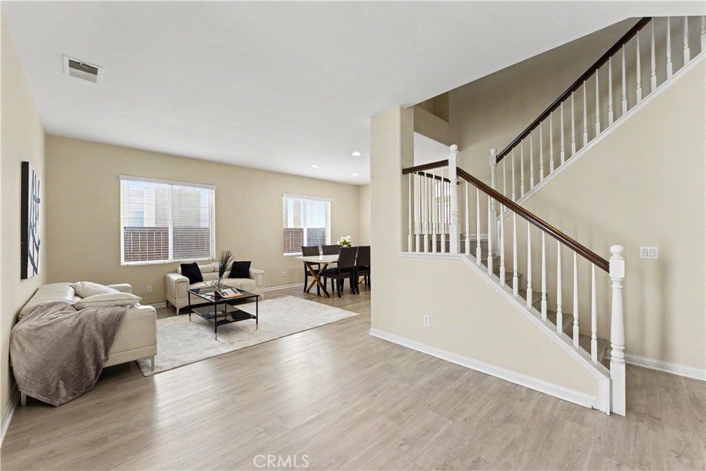 29535 Hyperion Property Photo 5
