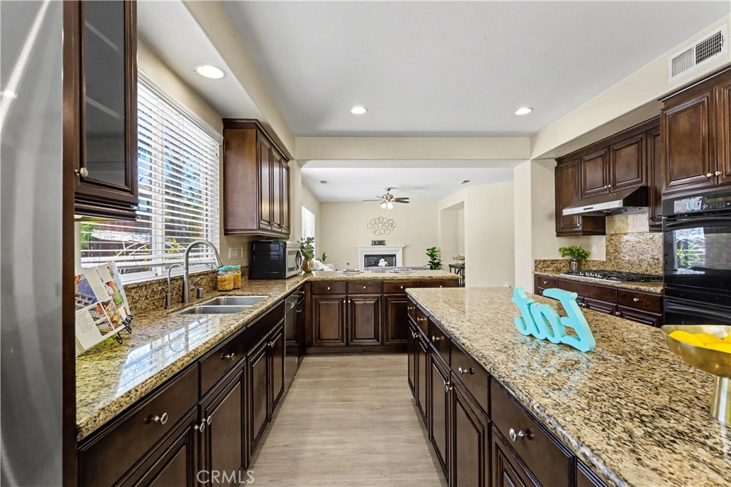 29535 Hyperion Property Photo 8