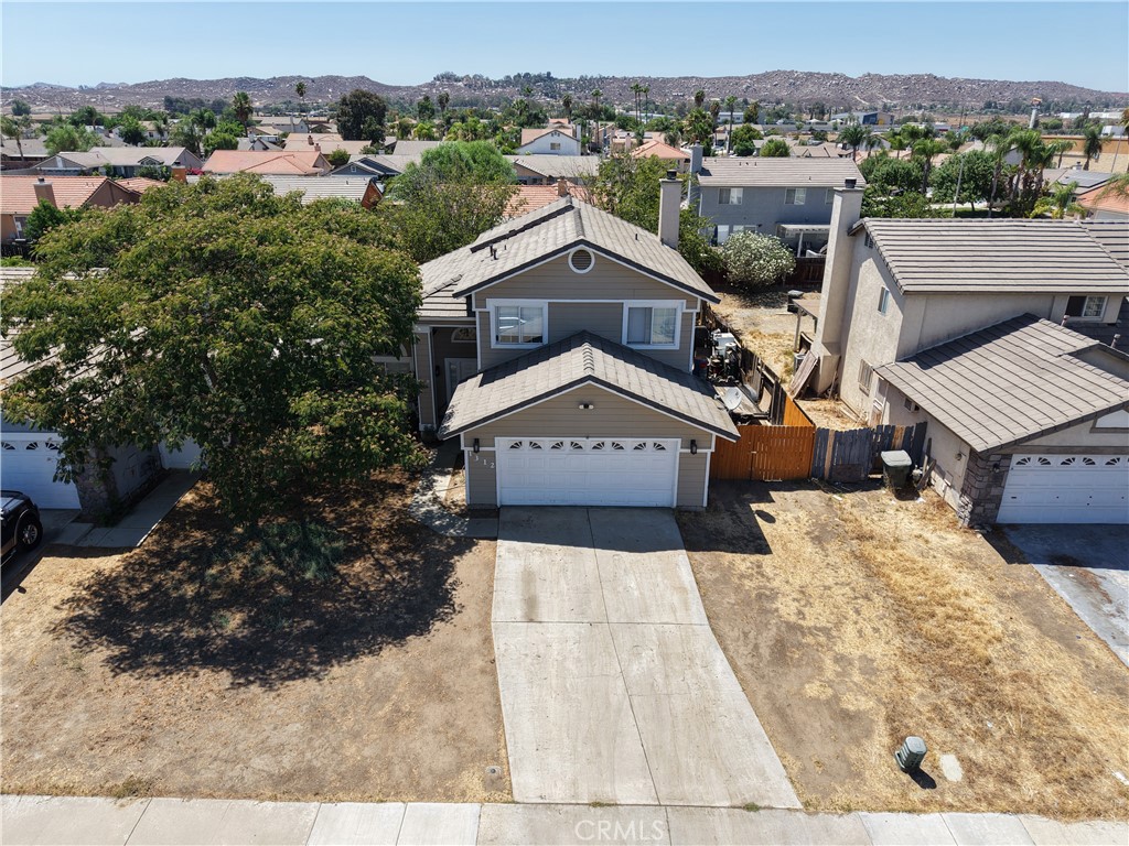 1312 Wrigley Property Photo 3