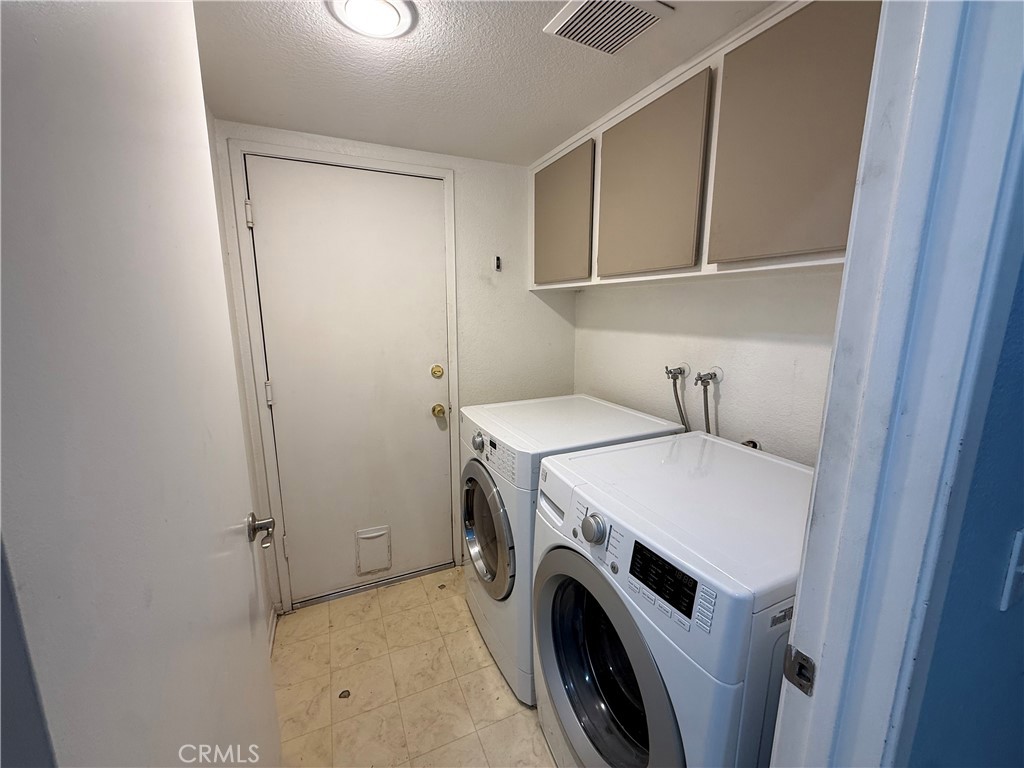 1312 Wrigley Property Photo 12