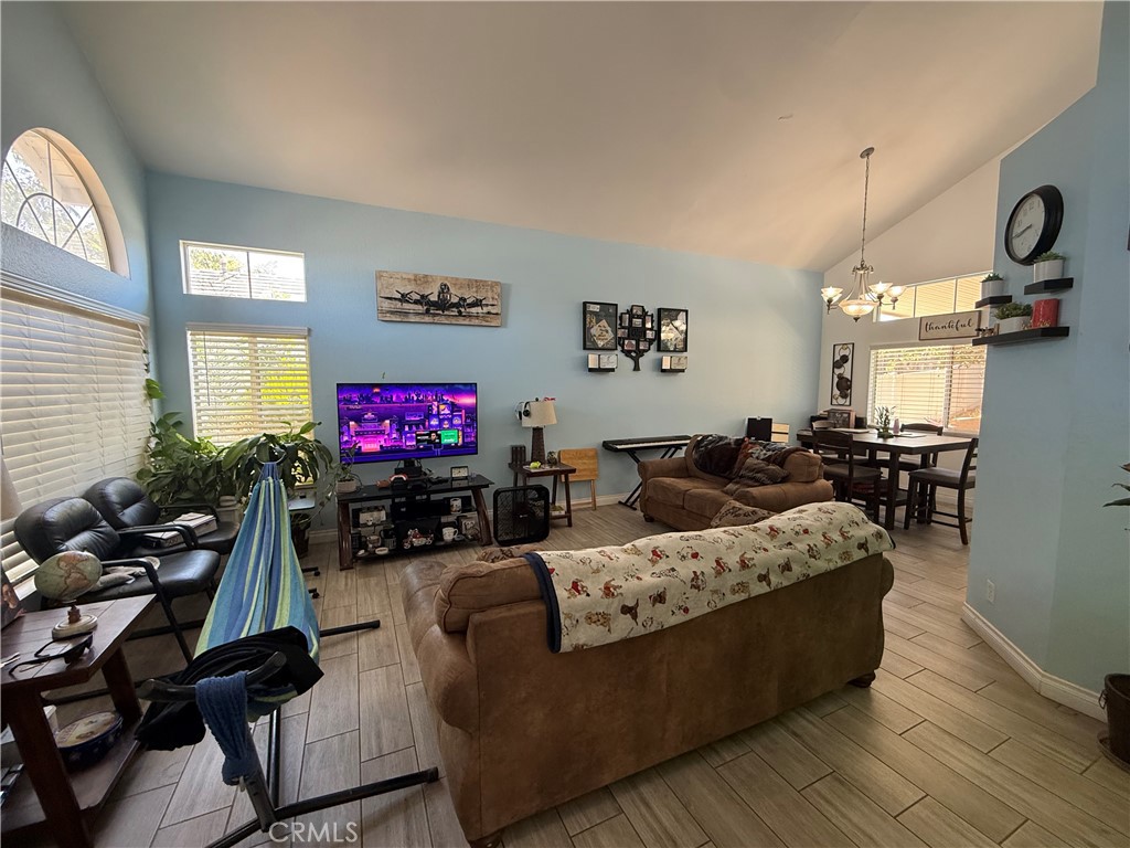 1312 Wrigley Property Photo 13