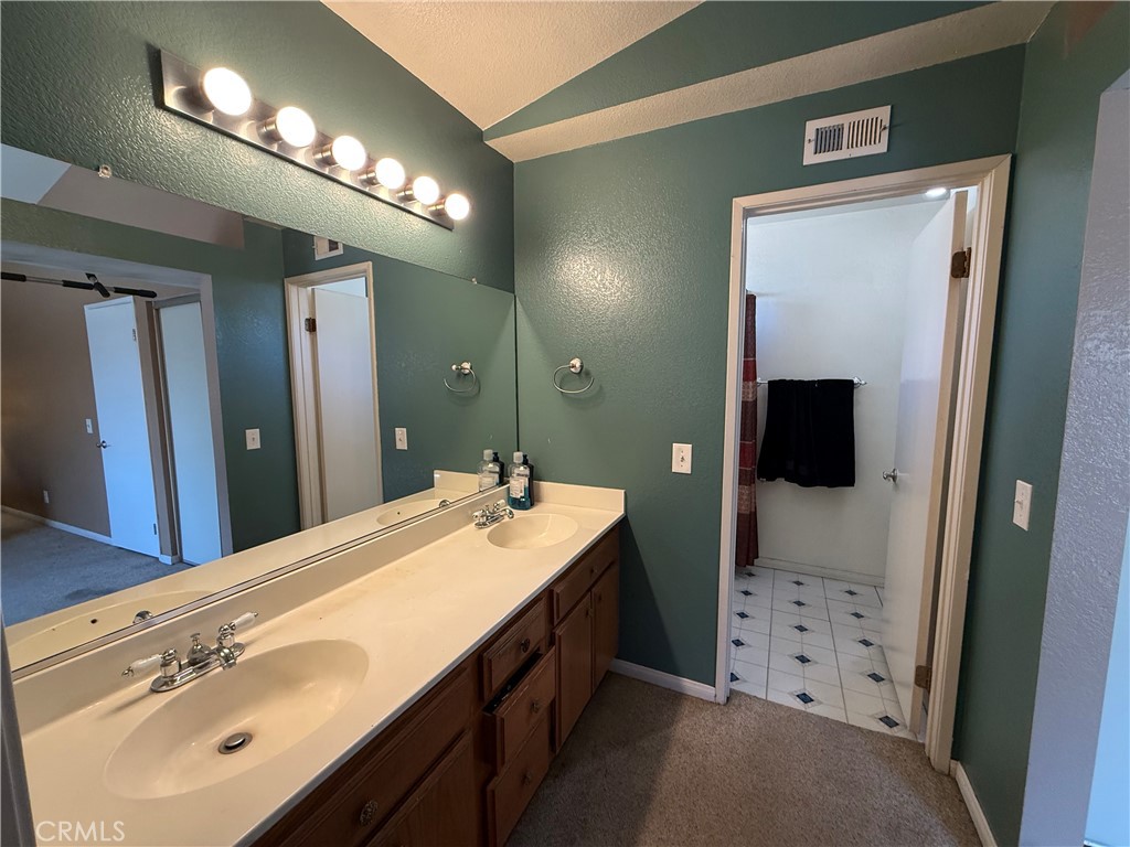 1312 Wrigley Property Photo 22