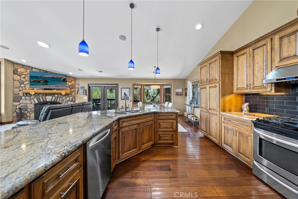 7660 Calle Del Bosque Property Photo 6