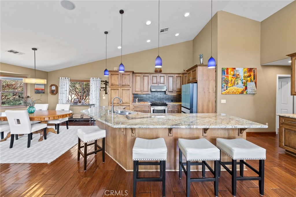 7660 Calle Del Bosque Property Photo 7