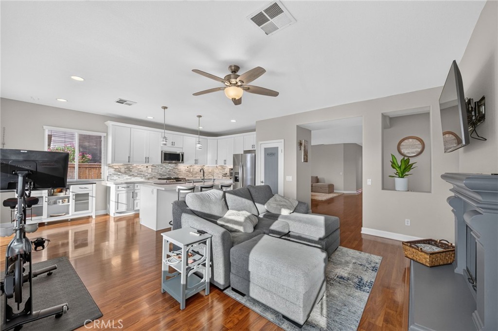 44829 Mumm Street Property Photo 12