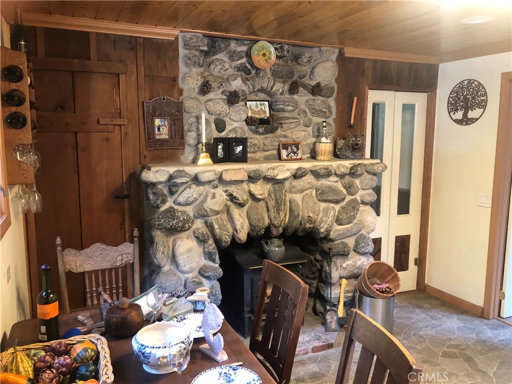 9112 Torrey Pines Road Property Photo 14