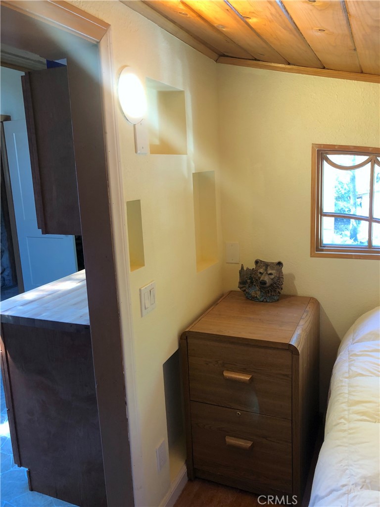 9112 Torrey Pines Road Property Photo 23