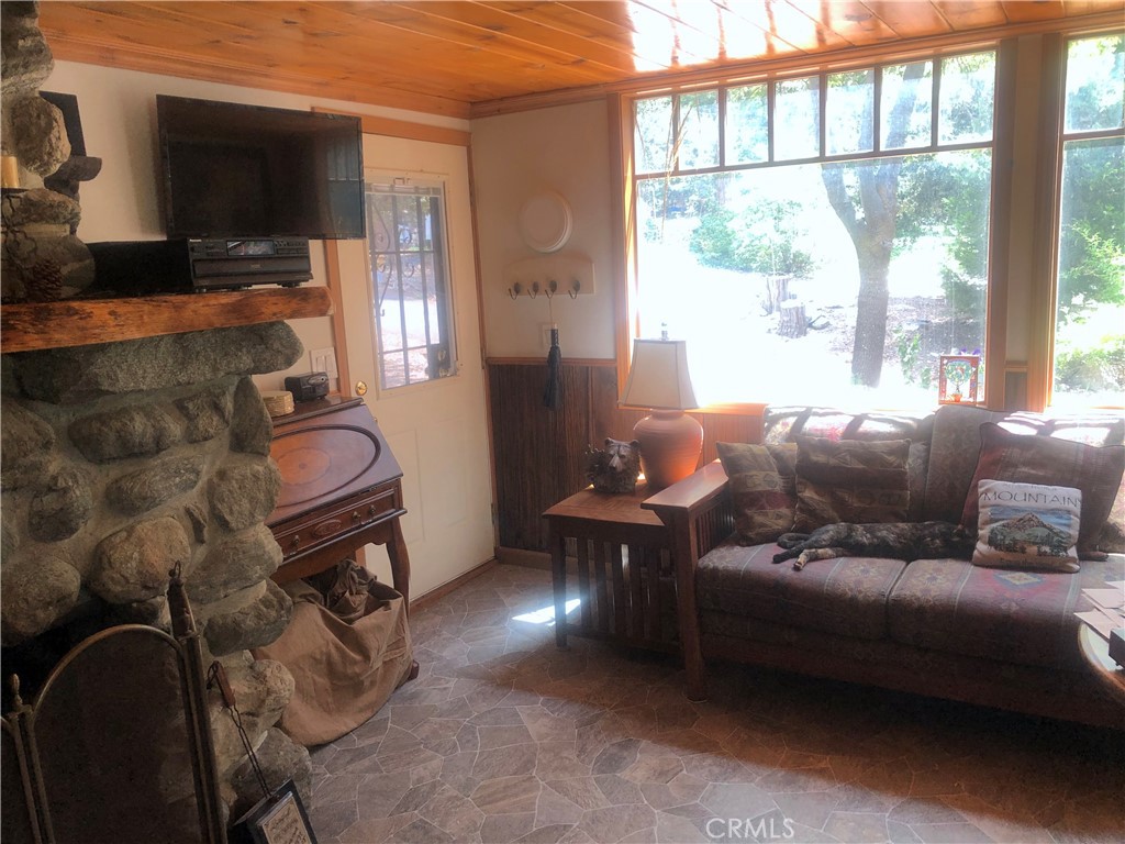 9112 Torrey Pines Road Property Photo 29