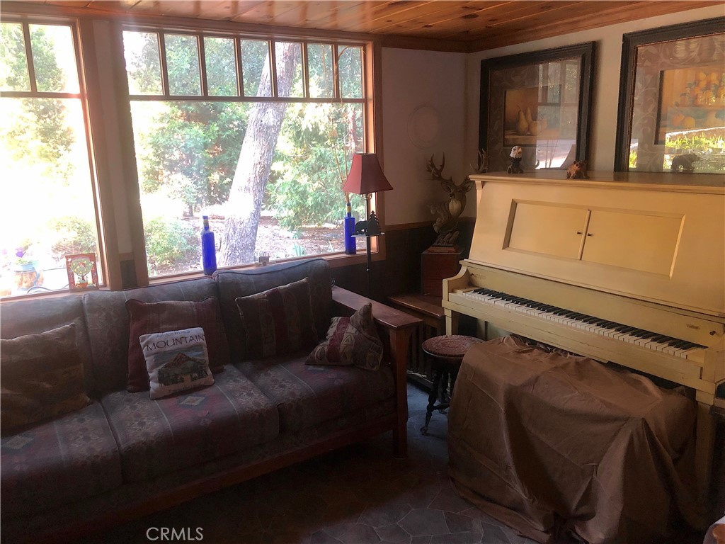 9112 Torrey Pines Road Property Photo 30