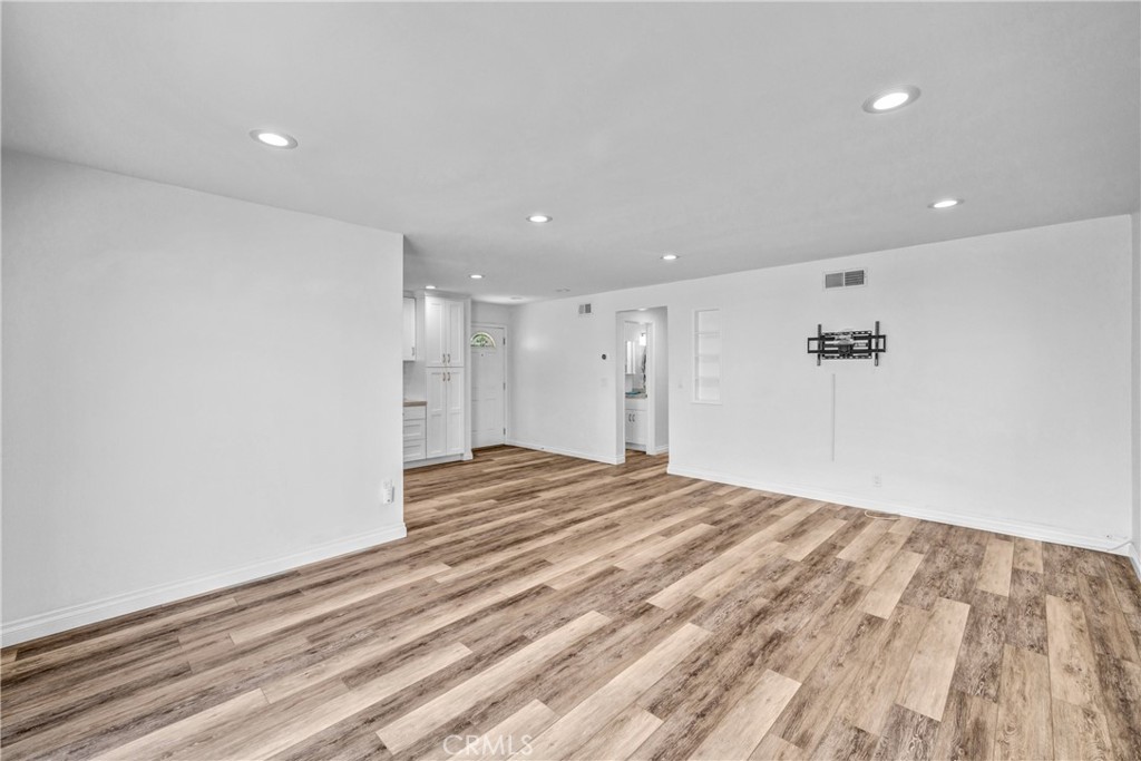 6725 Sequoia Property Photo 13