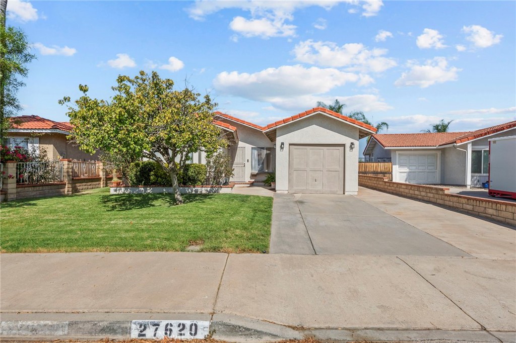 27620 Connie Property Photo 2