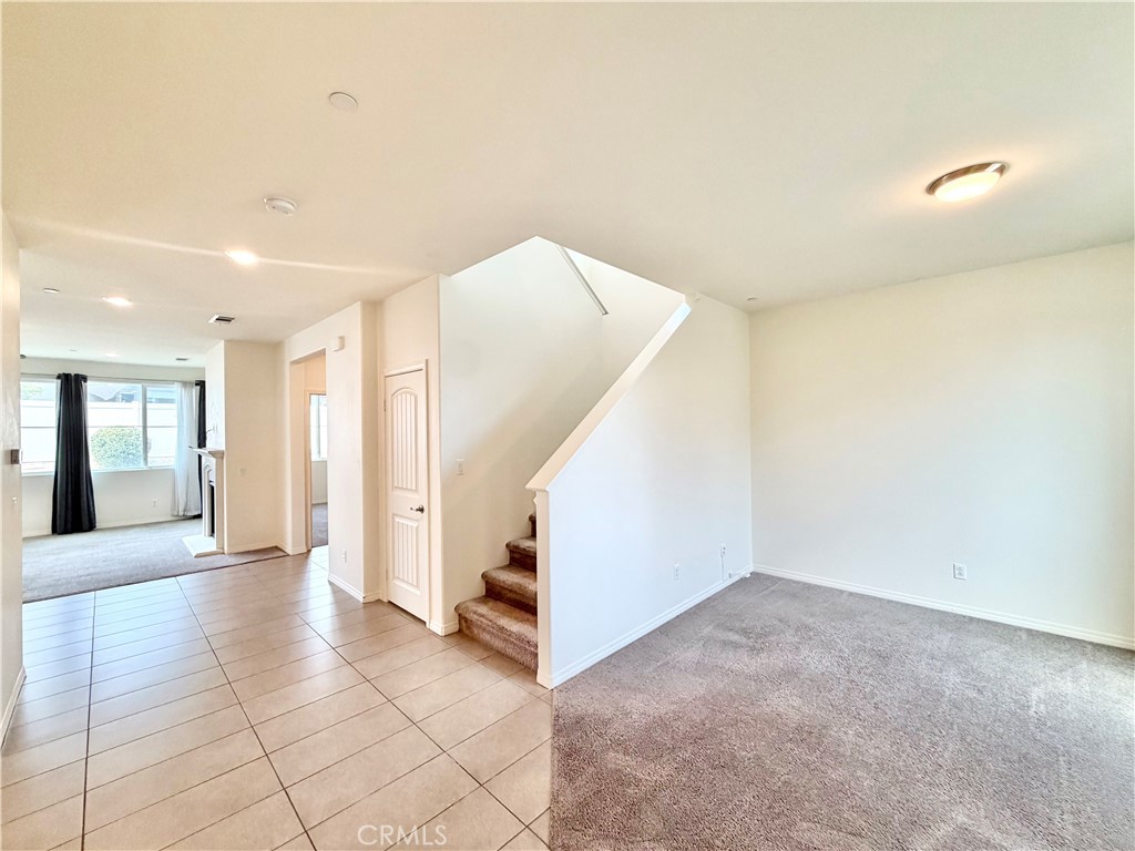 30136 Sutton Court Property Photo 5