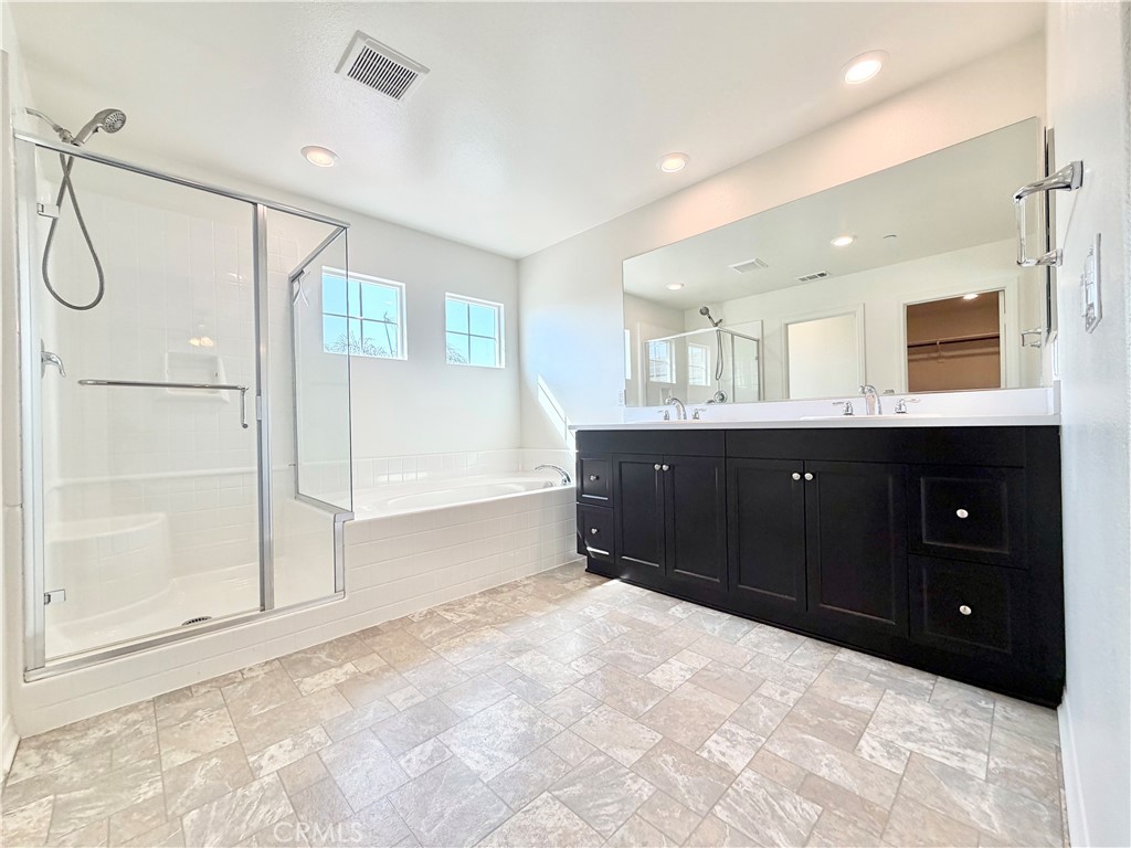 30136 Sutton Court Property Photo 30
