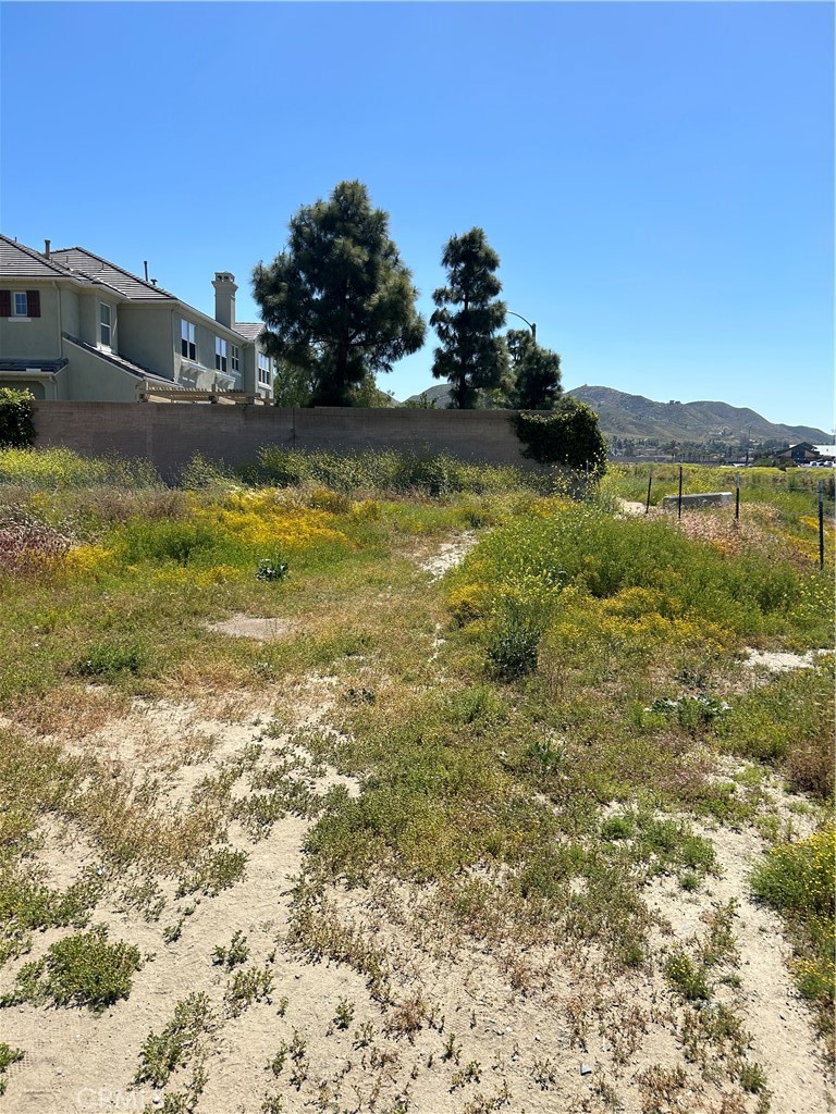 1 Lake Park Street Property Photo 4