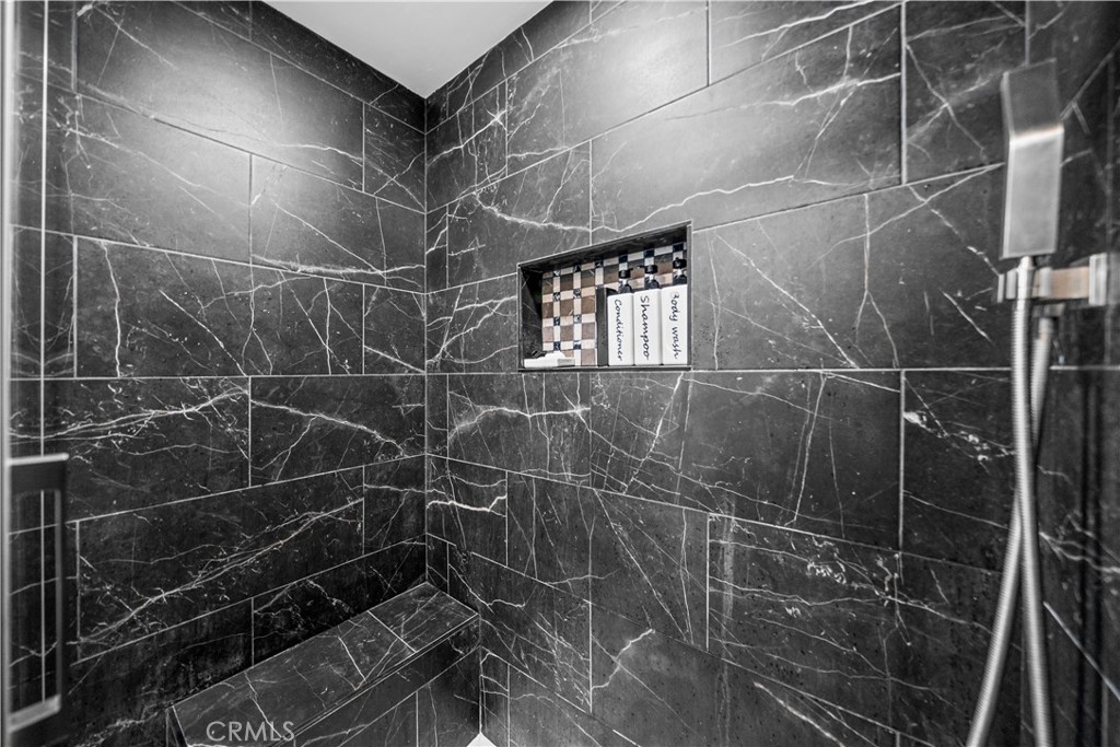 200 S Emerald Drive 22 Property Photo 29