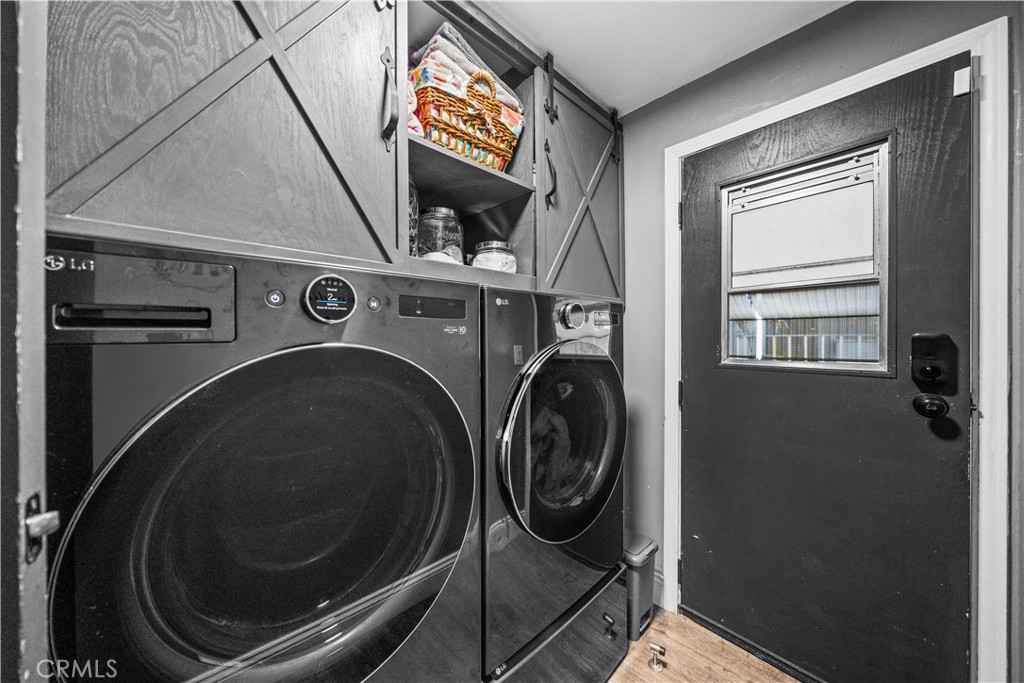 200 S Emerald Drive 22 Property Photo 36