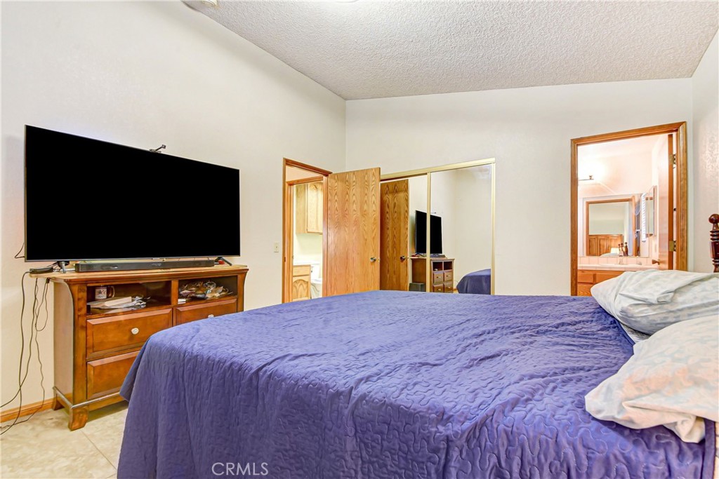 3871 Roxbury Drive Property Photo 8