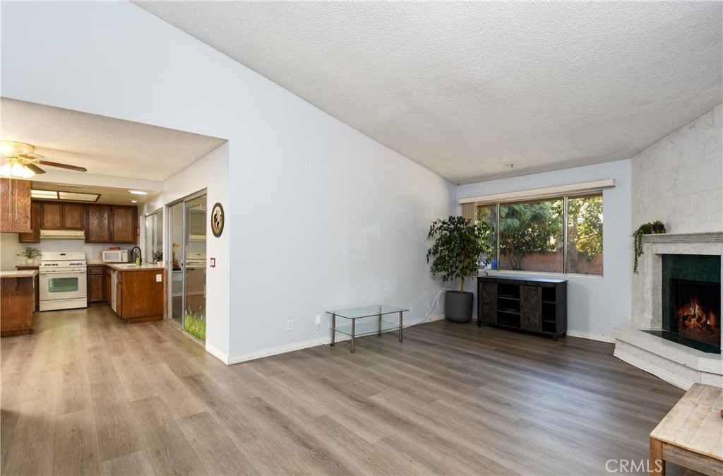 2115 Flame Tree Property Photo 8