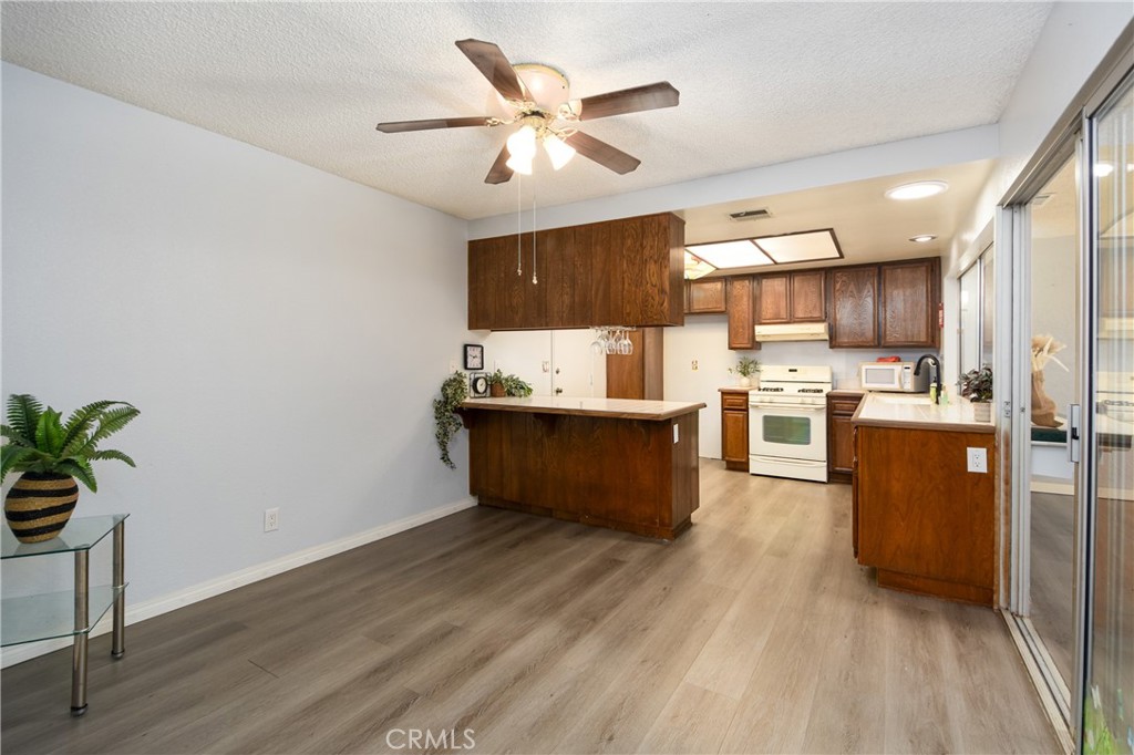 2115 Flame Tree Property Photo 9