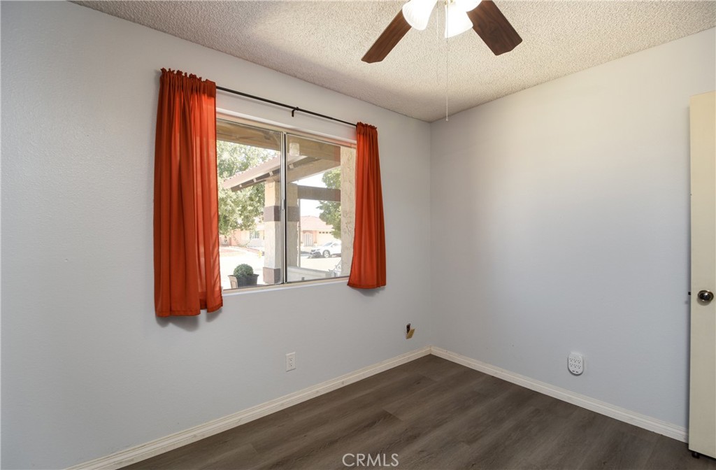 2115 Flame Tree Property Photo 22